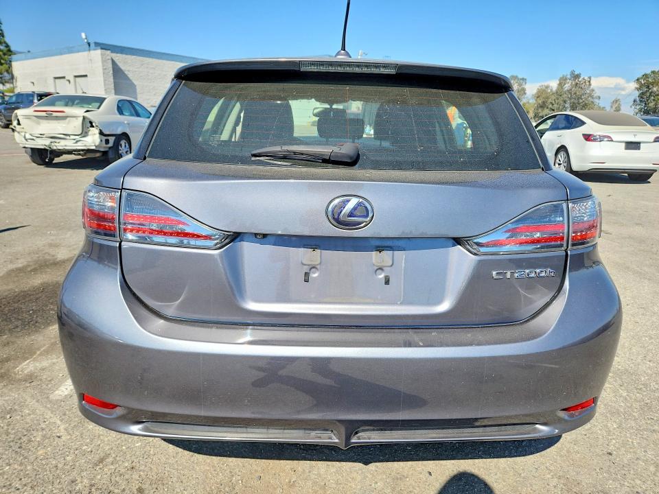 Photo 6 from auction – 2013 LEXUS CT with VIN JTHKD5BH5D2135951