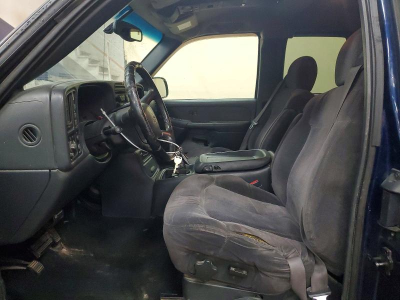 Photo 7 from auction – 2002 CHEVROLET SILVERADO with VIN 1GCHK29U72E252641