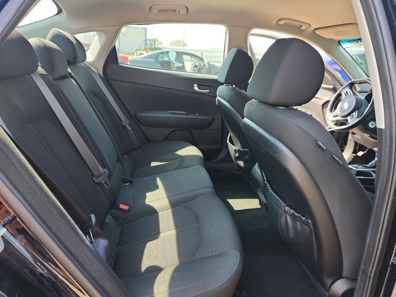 Photo 10 from auction – 2018 KIA OPTIMA with VIN 5XXGT4L35JG180644