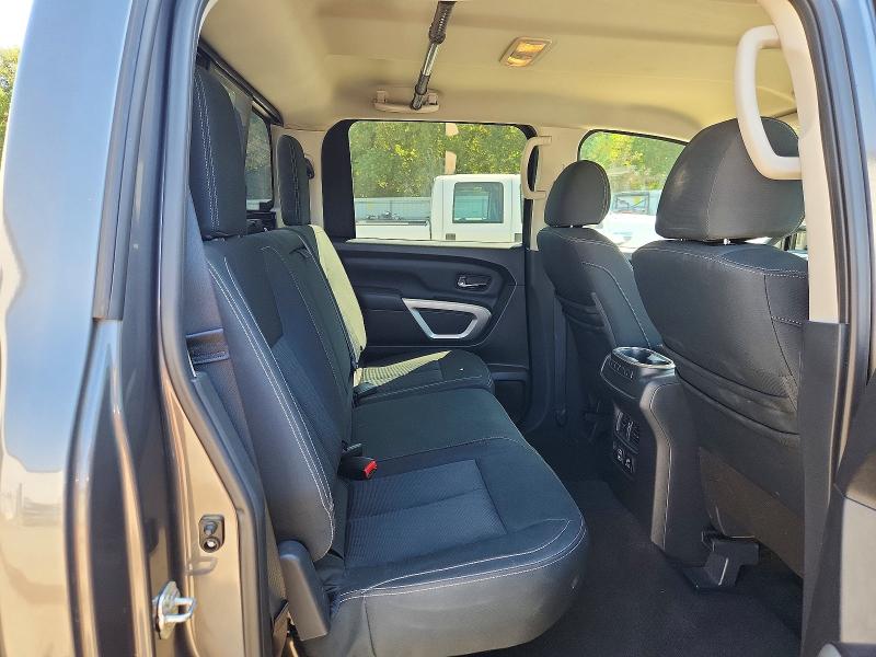 Photo 10 from auction – 2019 NISSAN TITAN with VIN 1N6AA1E65KN529533