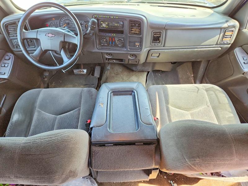 Photo 8 from auction – 2004 CHEVROLET SILVERADO with VIN 2GCEC19V241158108