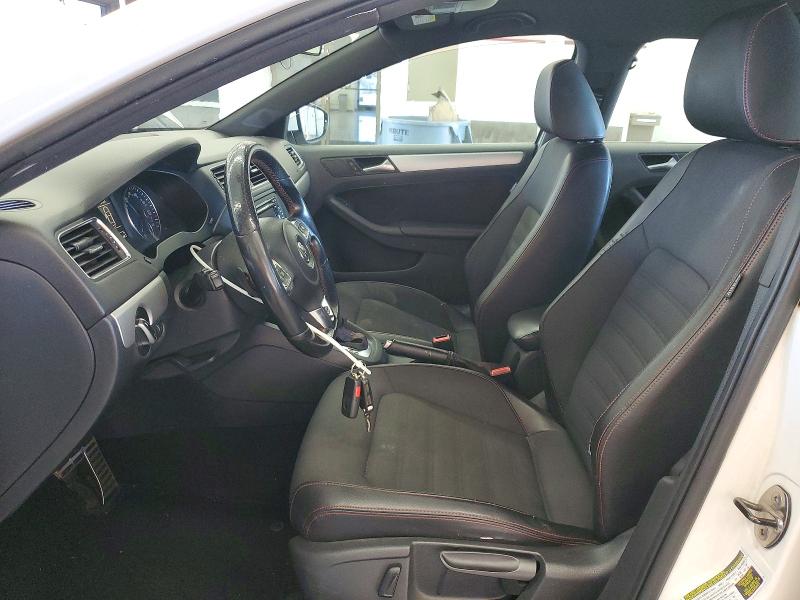 Photo 7 from auction – 2013 VOLKSWAGEN JETTA with VIN 3VW4A7AJ2DM263668