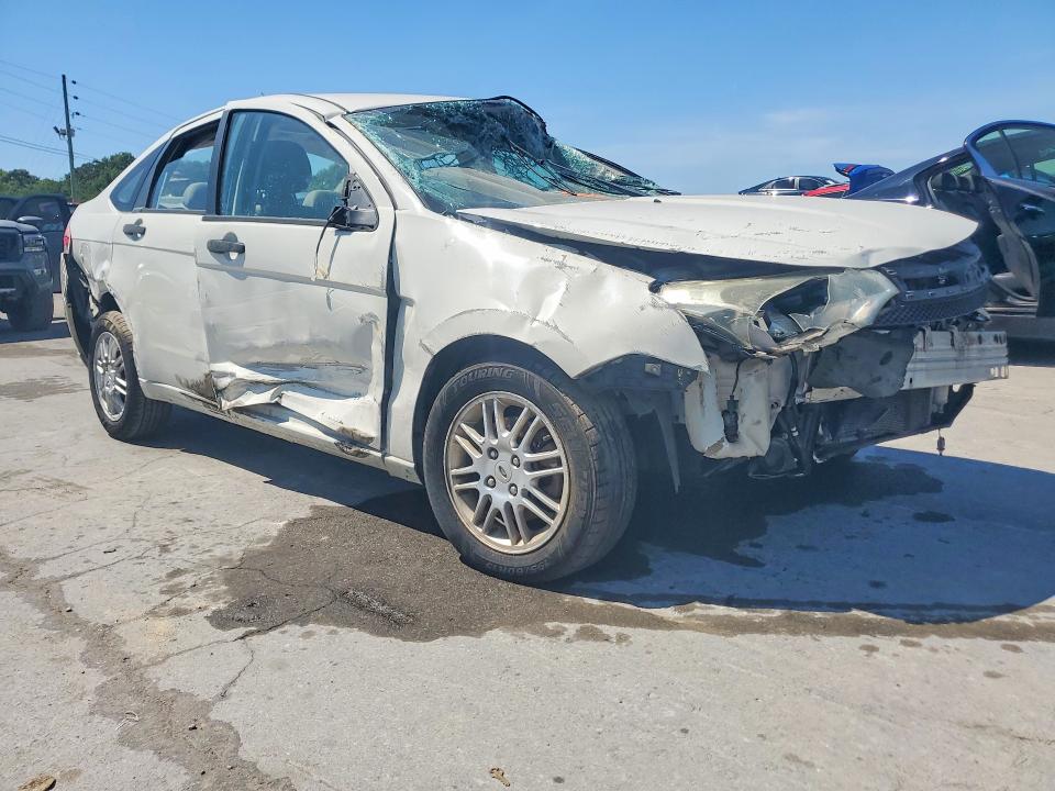Photo 4 from auction – 2011 FORD FOCUS with VIN 1FAHP3FN1BW174362
