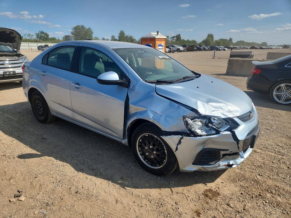 Photo 4 from auction – 2017 CHEVROLET SONIC with VIN 1G1JB5SH8H4152460