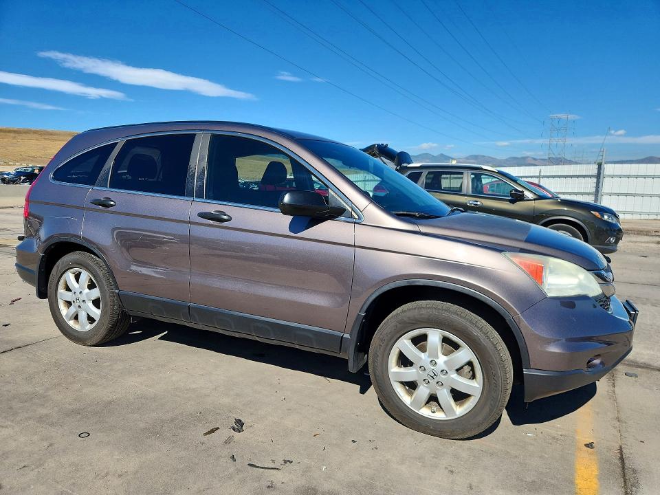 Photo 4 from auction – 2011 HONDA CR-V with VIN 5J6RE4H48BL000962