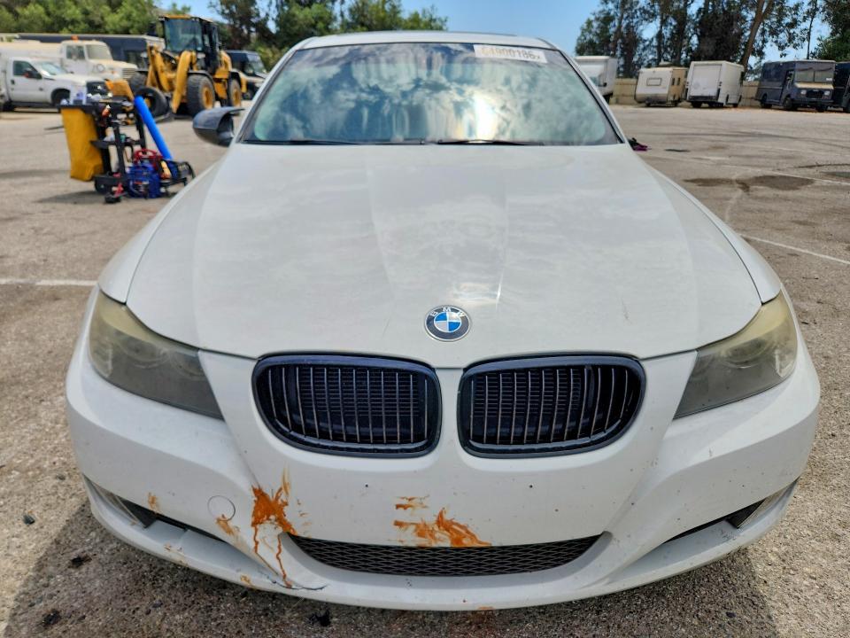 Photo 5 from auction – 2011 BMW 328 with VIN WBAPH5G59BNN59023
