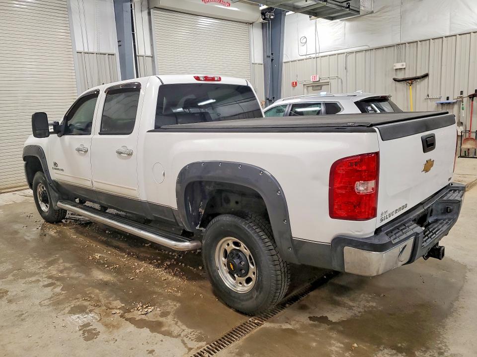 Photo 2 from auction – 2009 CHEVROLET SILVERADO with VIN 1GCHK63K89F106204