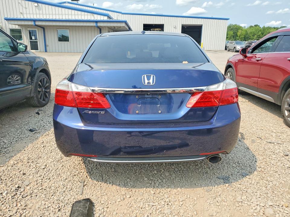 Photo 6 from auction – 2015 HONDA ACCORD with VIN 1HGCR2F89FA050542