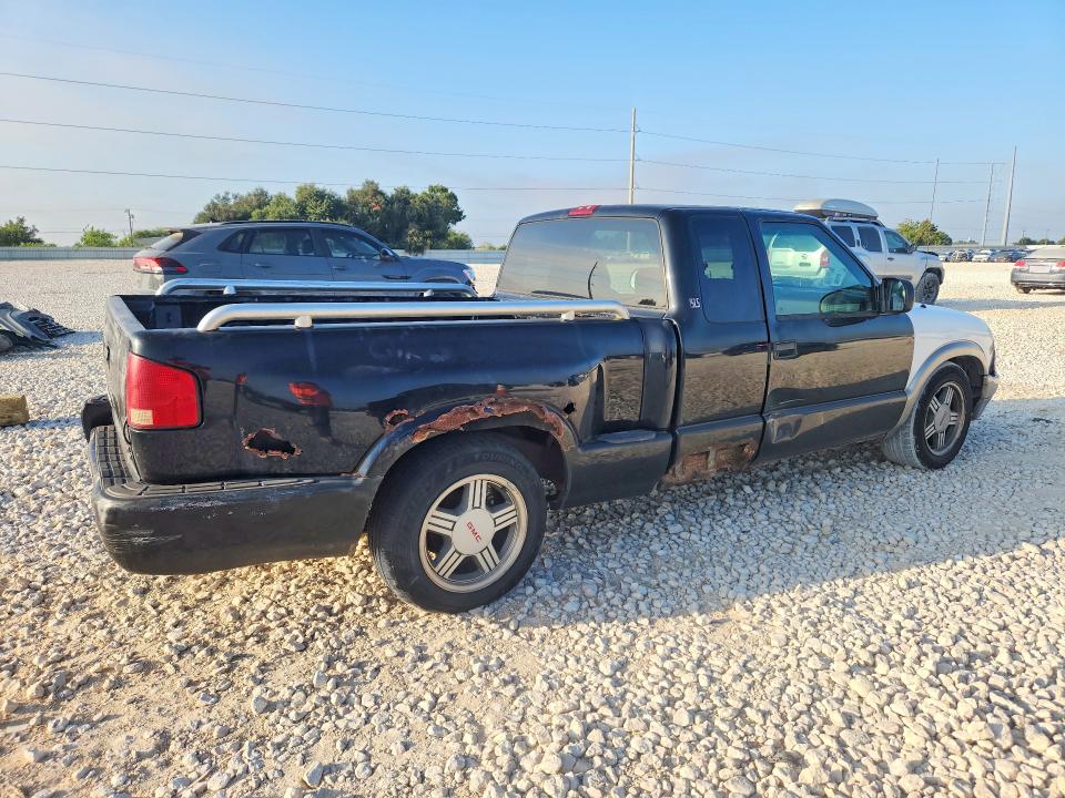 Photo 3 from auction – 2000 GMC SONOMA with VIN 1GTCS195XY8291566