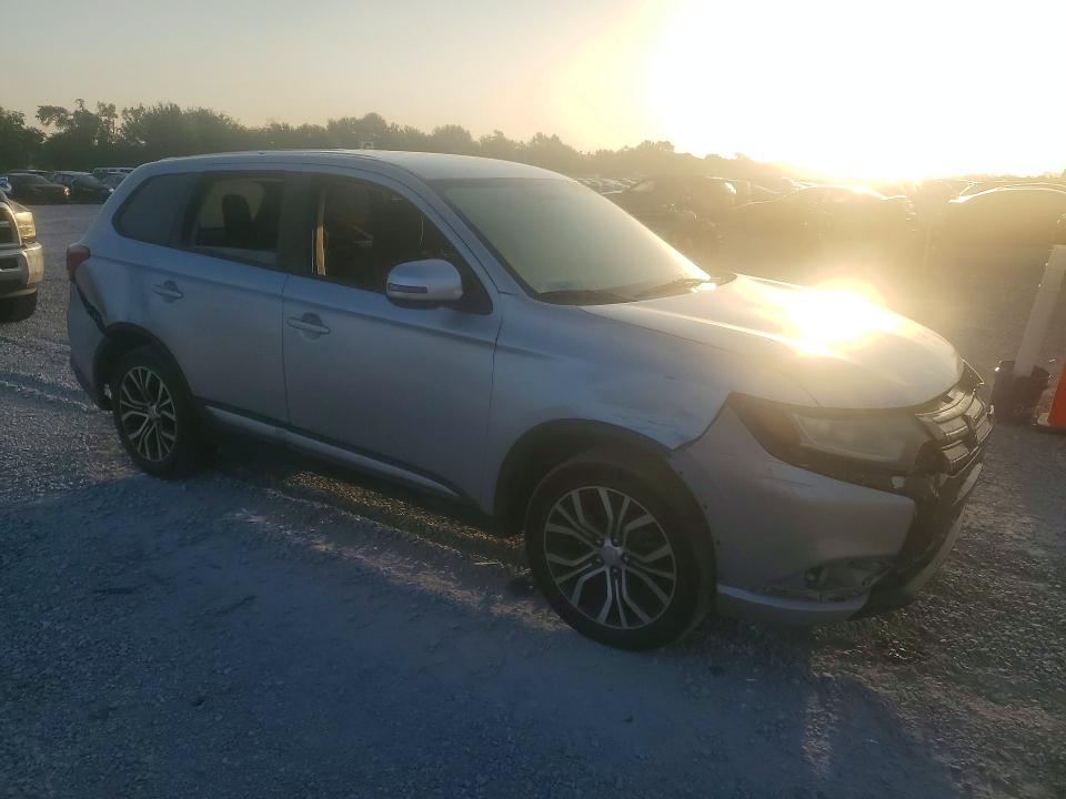 Photo 4 from auction – 2016 MITSUBISHI OUTLANDER with VIN JA4AD3A3XGZ020310