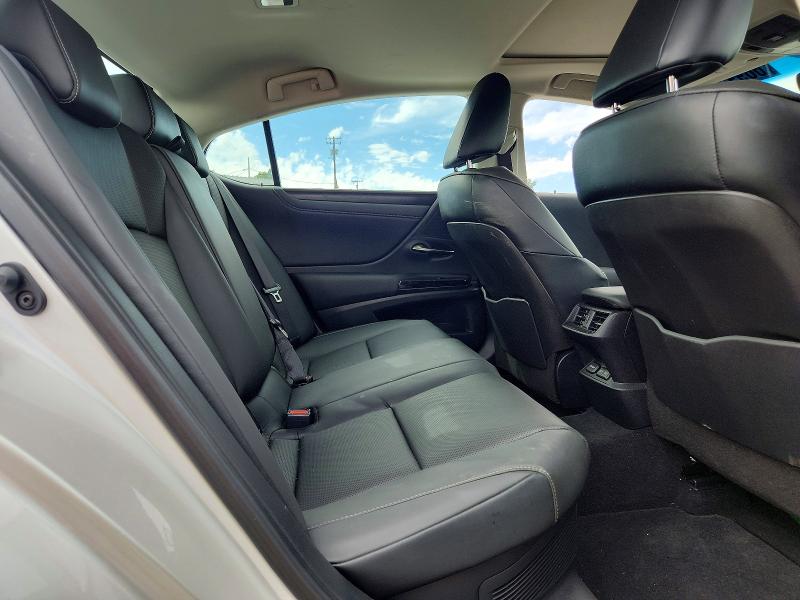 Photo 10 from auction – 2024 LEXUS ES 300H with VIN 58ADA1C13RU040706