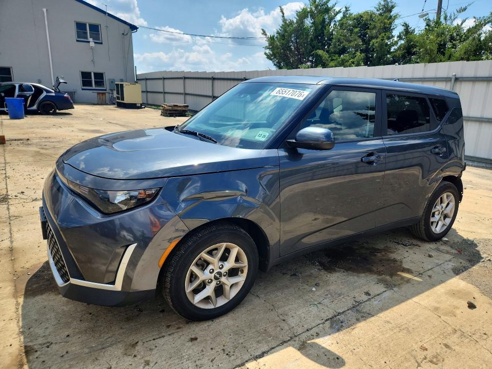 KIA SOUL 2024 with VIN KNDJ23AU5R7904402 - Photo from auction