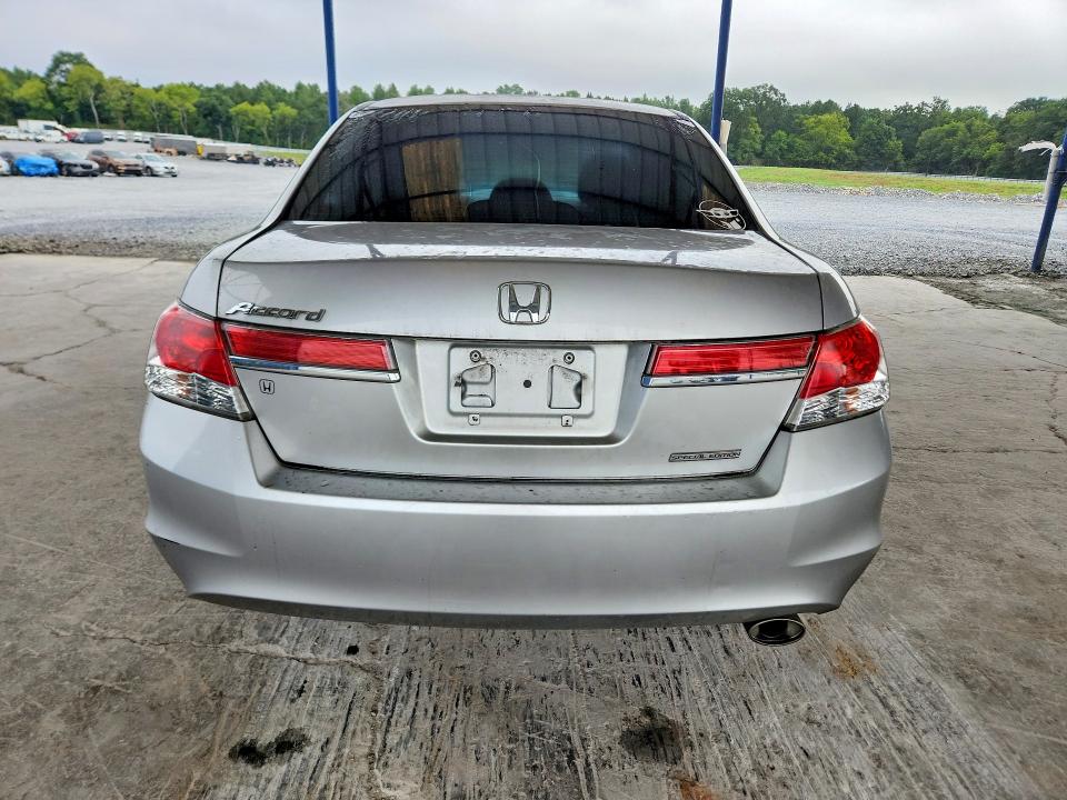Photo 6 from auction – 2012 HONDA ACCORD with VIN 1HGCP2F69CA154674