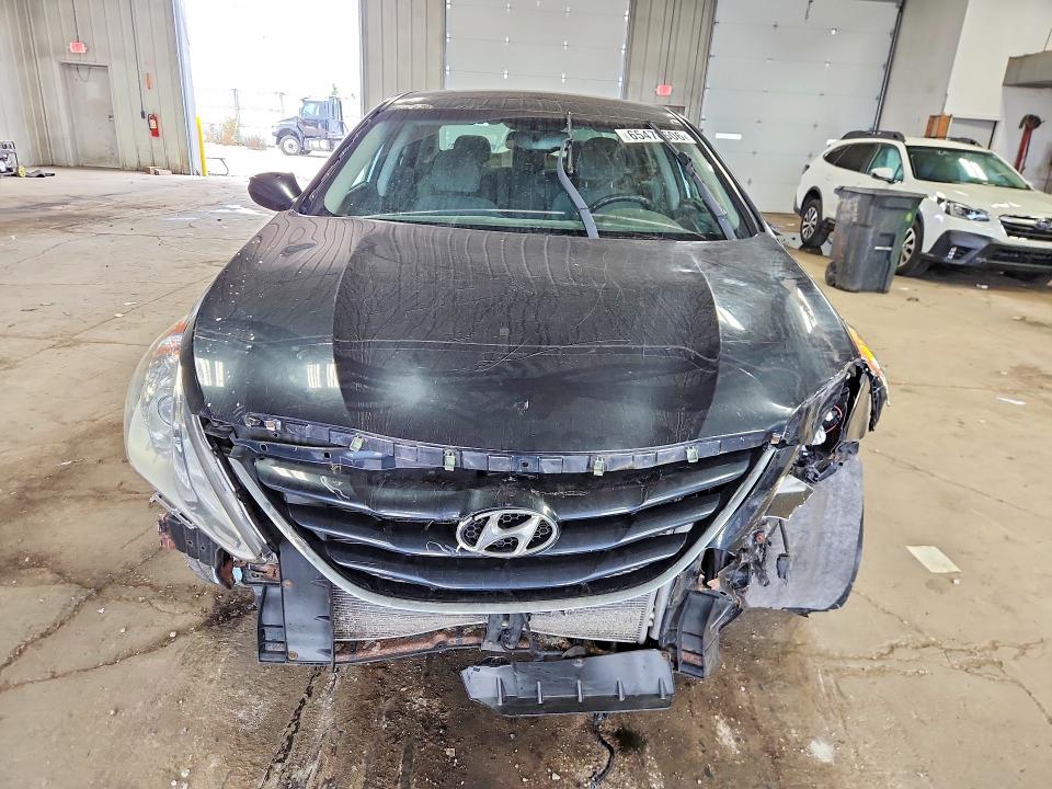 Снимка 5 от търг – 2012 HYUNDAI SONATA с VIN 5NPEB4AC2CH309931