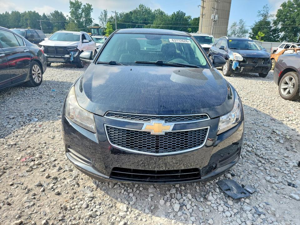Photo 5 from auction – 2014 CHEVROLET CRUZE with VIN 1G1PC5SB0E7456752