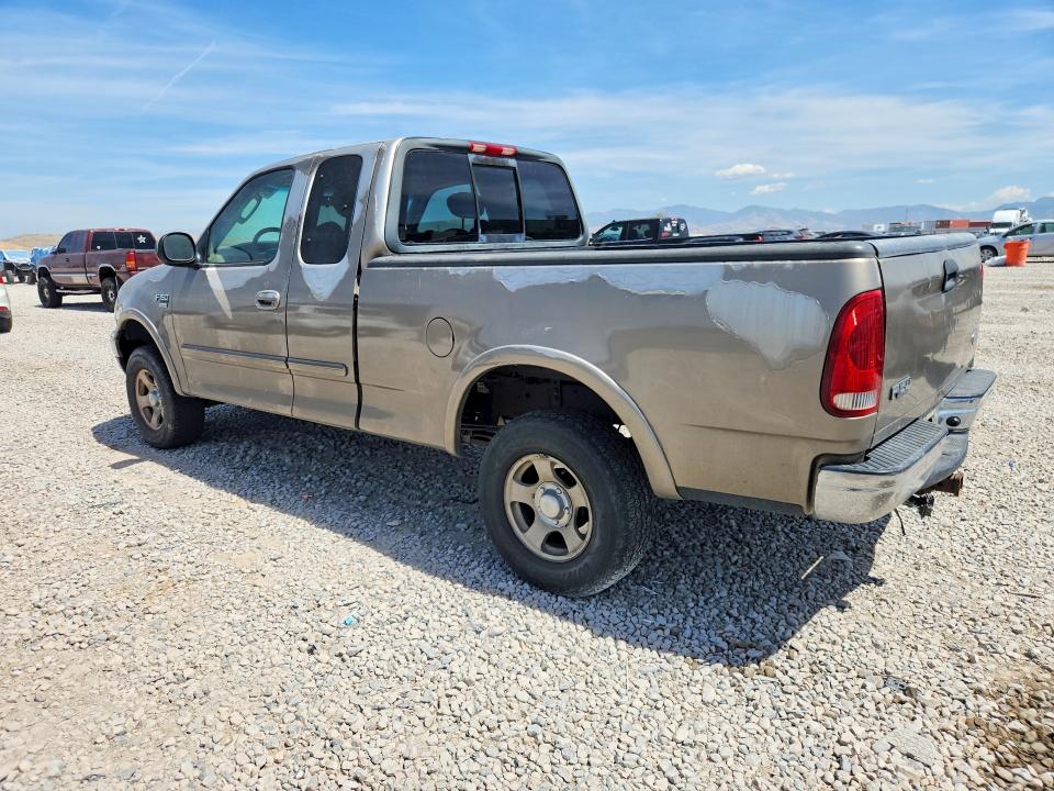 Фото 2 с аукциона – 2002 FORD F150 с VIN 1FTRX18L02NB60389