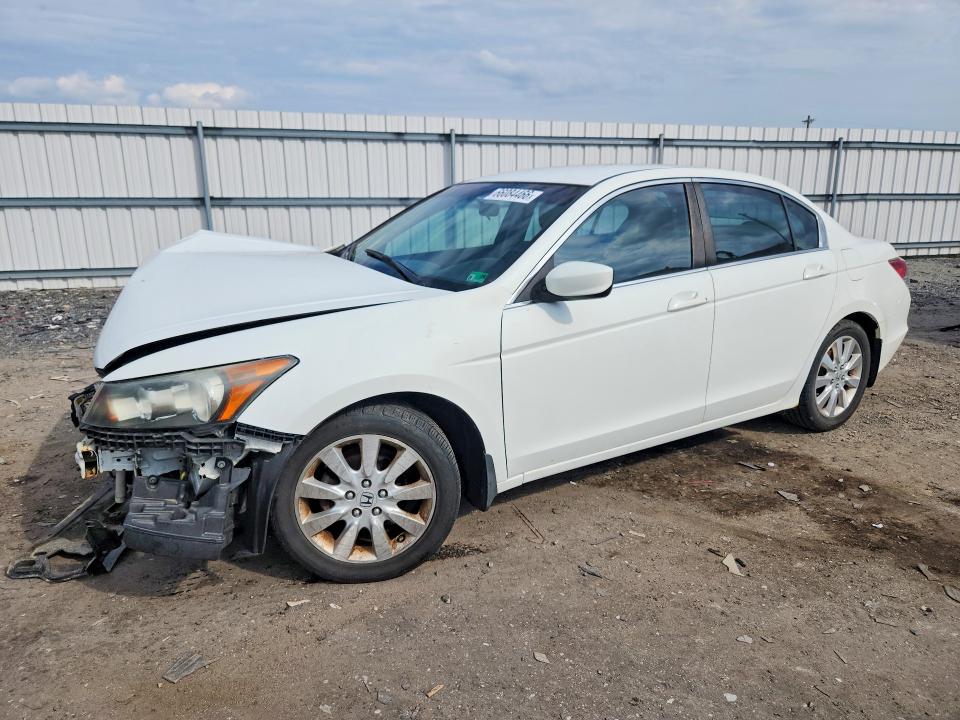 HONDA ACCORD 2012 مع رقم تعريف المركبة 1HGCP2F62CA016975 - صورة من المزاد