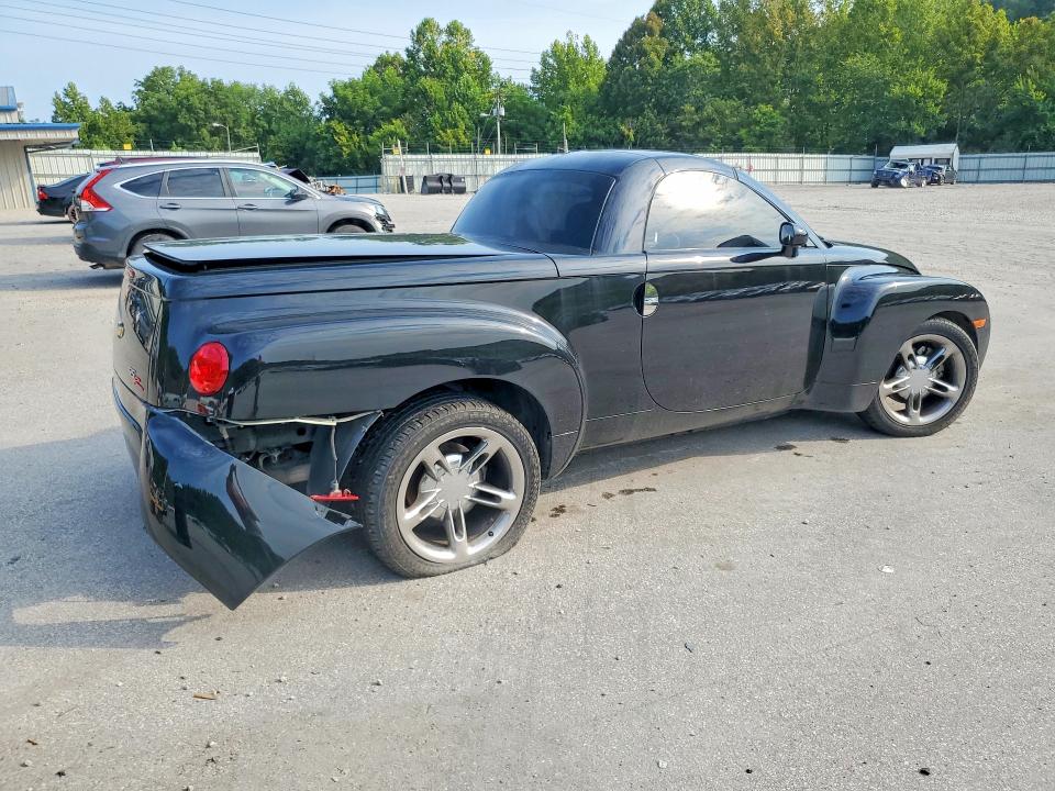 Zdjęcie 3 z aukcji – 2003 CHEVROLET SSR z VIN 1GCES14P33B101393