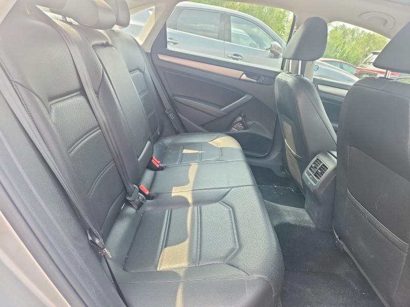 Снимка 10 от търг – 2015 VOLKSWAGEN PASSAT с VIN 1VWBS7A31FC074097