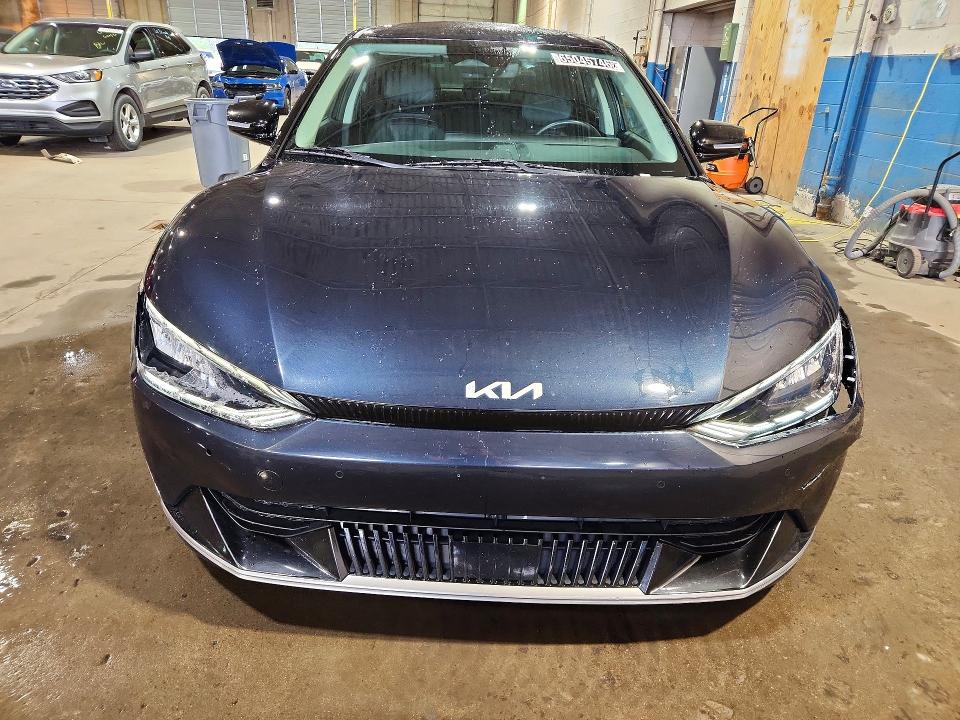 Photo 5 from auction – 2023 KIA EV6 with VIN KNDC34LA1P5610468