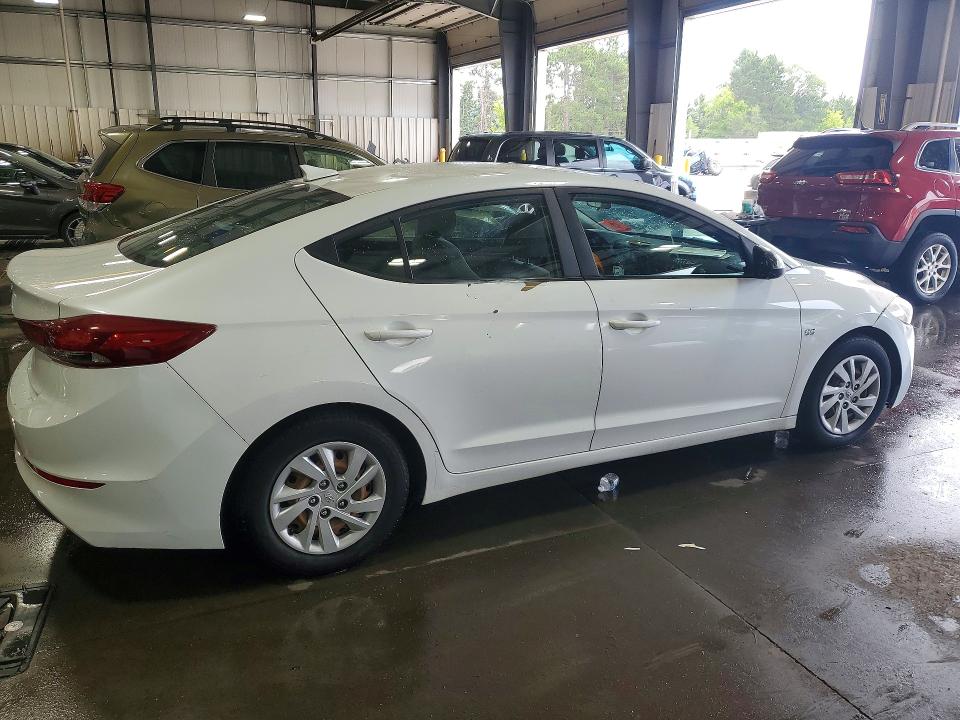 Photo 3 from auction – 2017 HYUNDAI ELANTRA with VIN 5NPD74LF5HH140998
