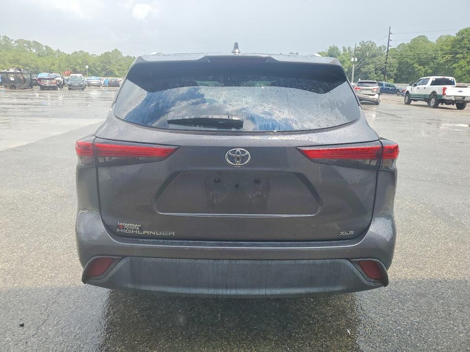 Photo 6 from auction – 2022 TOYOTA HIGHLANDER with VIN 5TDHZRAH6NS133691