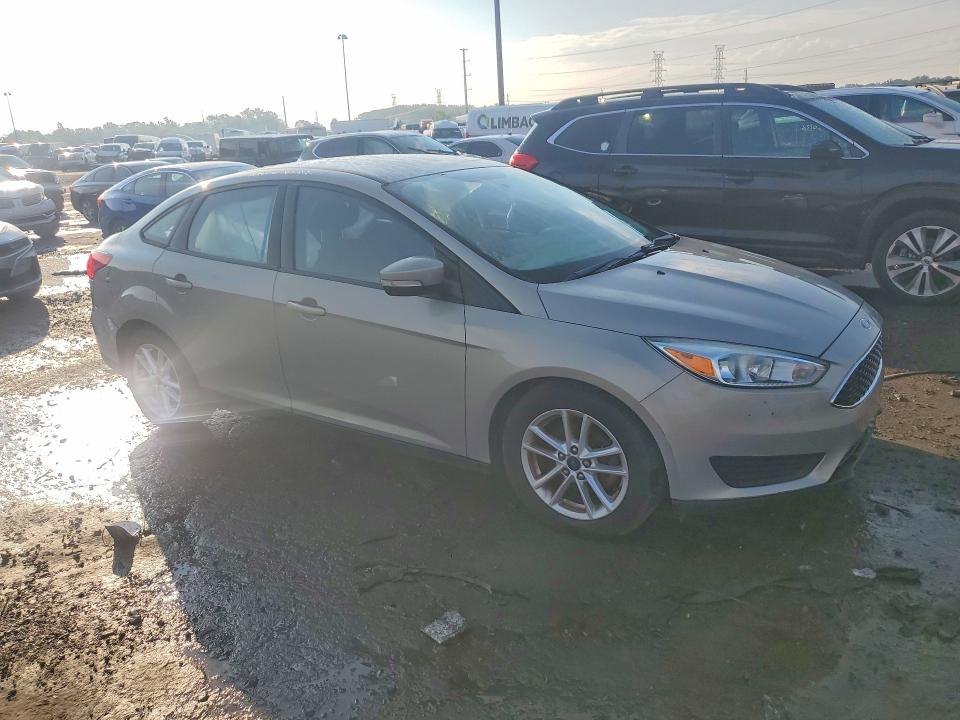 Photo 4 from auction – 2016 FORD FOCUS with VIN 1FADP3F25GL305564