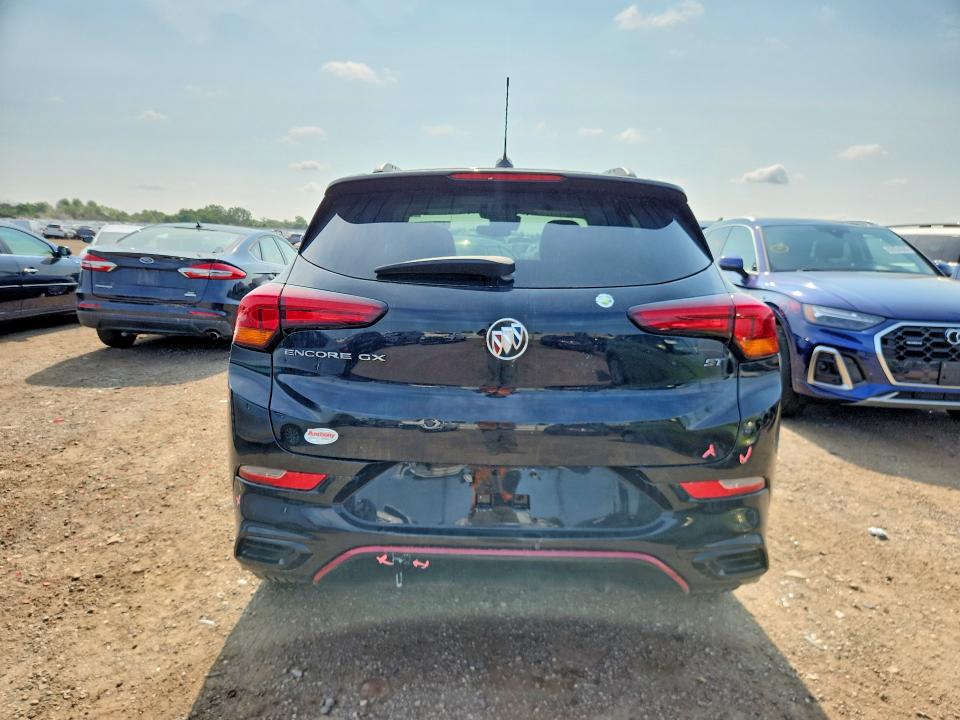 Photo 6 from auction – 2021 BUICK ENCORE GX with VIN KL4MMDSL4MB125141