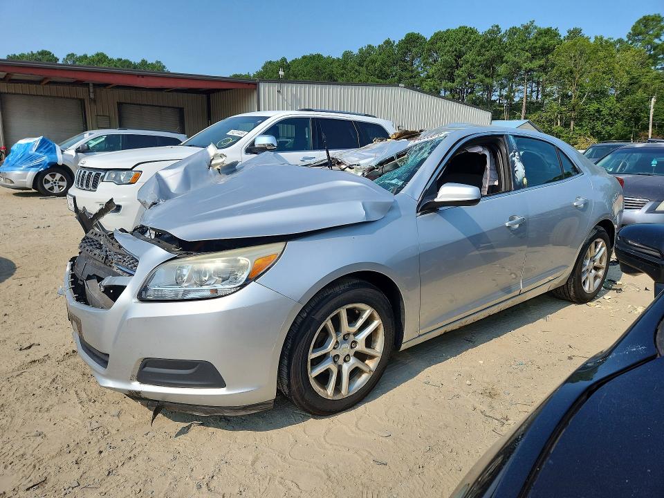 CHEVROLET MALIBU 2013 with VIN 1G11D5RR1DF113281 - Photo from auction