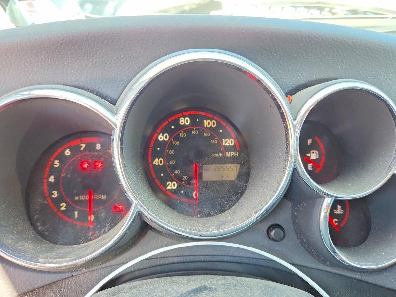 Photo 9 from auction – 2005 TOYOTA MATRIX with VIN 2T1KR32E95C354461