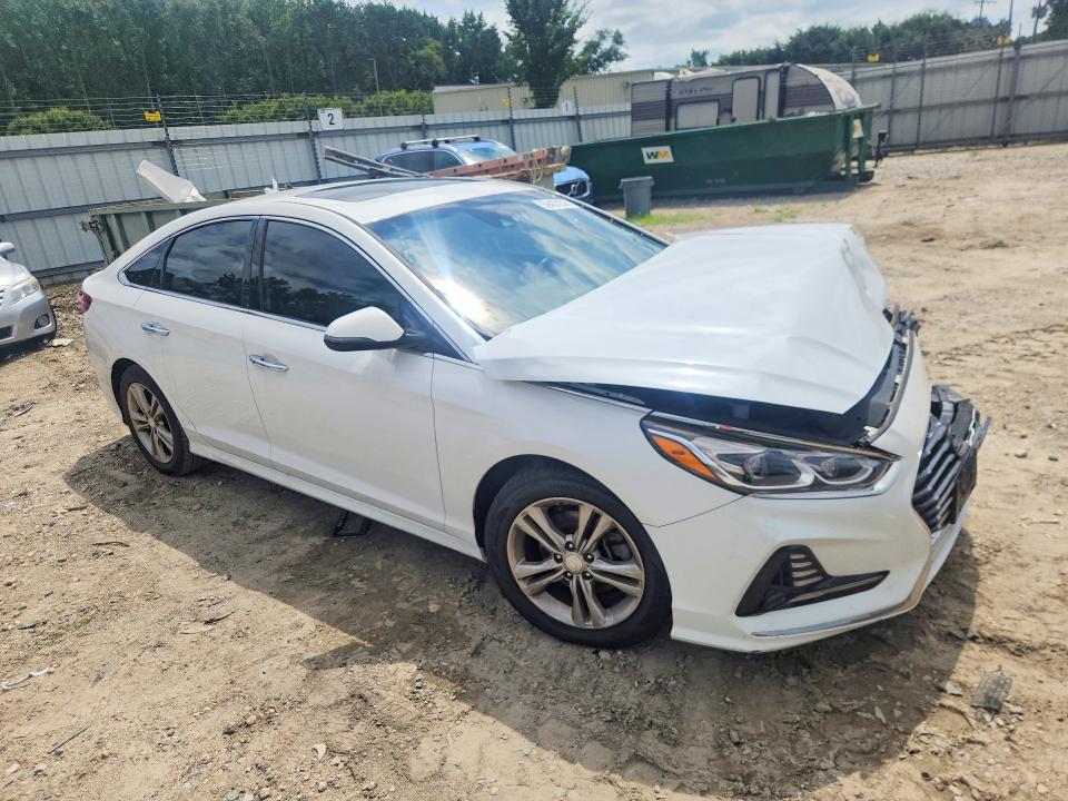 Photo 4 from auction – 2018 HYUNDAI SONATA with VIN 5NPE34AF2JH624958