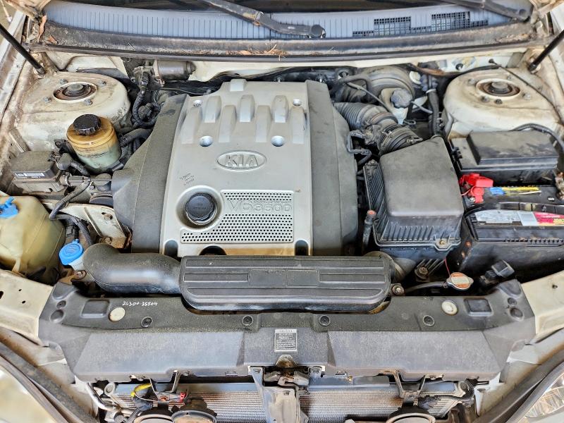 Photo 12 from auction – 2005 KIA SEDONA with VIN KNDUP132356746091