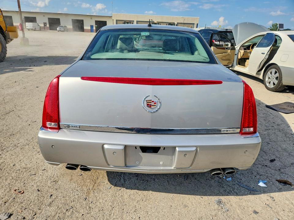 Photo 6 from auction – 2006 CADILLAC DTS with VIN 1G6KD57Y66U120573