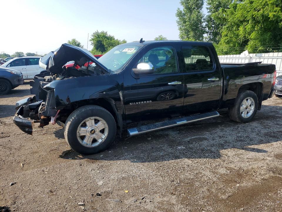 2011 CHEVROLET SILVERADO - Търг №64796046