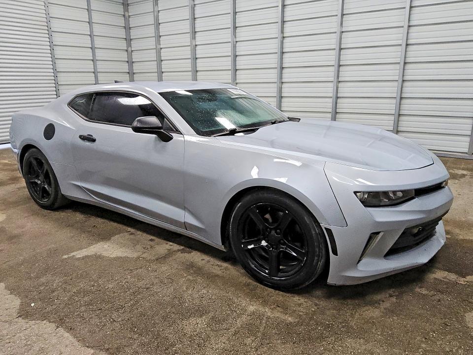 Photo 4 from auction – 2018 CHEVROLET CAMARO with VIN 1G1FB1RX6J0122902