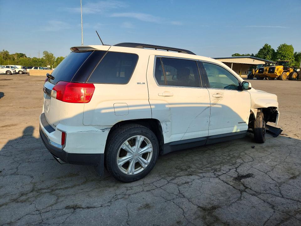 Photo 3 from auction – 2017 GMC TERRAIN with VIN 2GKFLTE30H6236094