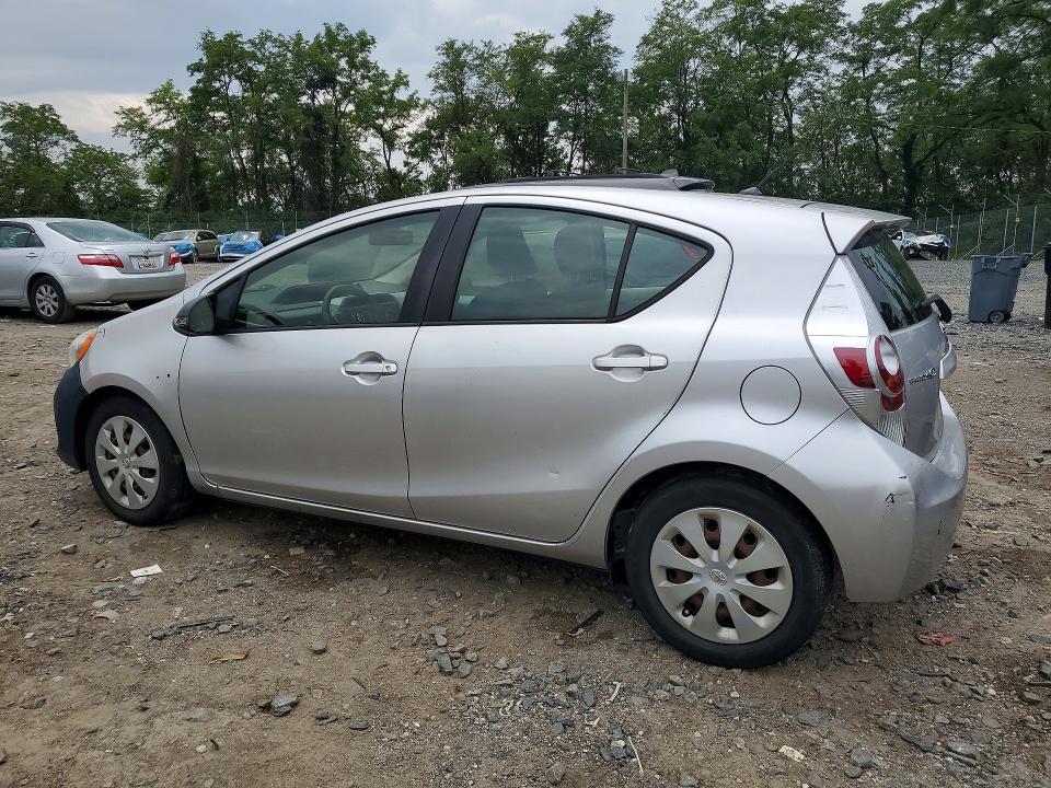 Photo 2 from auction – 2012 TOYOTA PRIUS C with VIN JTDKDTB34C1014973