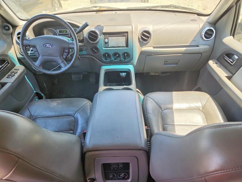 Photo 8 from auction – 2005 FORD EXPEDITION with VIN 1FMPU16565LA37955