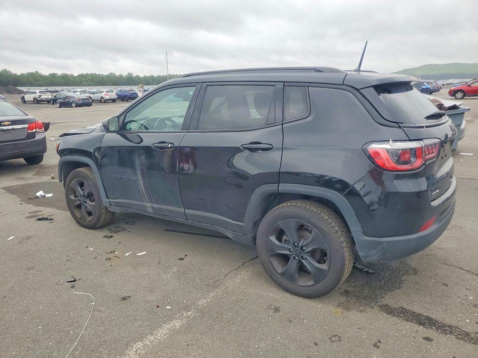 Photo 2 from auction – 2018 JEEP COMPASS with VIN 3C4NJDBB0JT480005