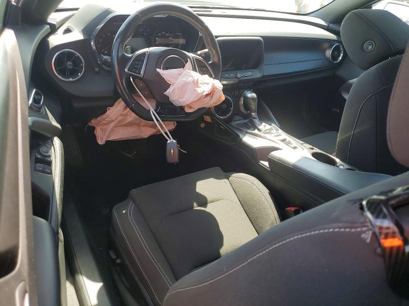 Photo 8 from auction – 2016 CHEVROLET CAMARO with VIN 1G1FB3DX3G0183975