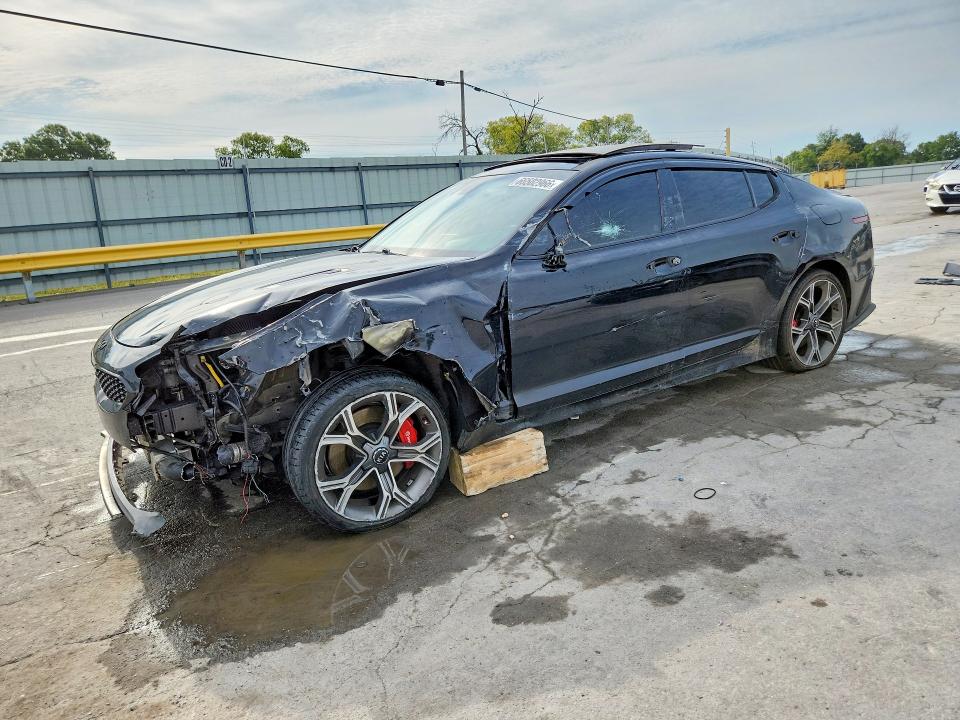 KIA STINGER 2019 مع رقم تعريف المركبة KNAE55LC7K6063085 - صورة من المزاد