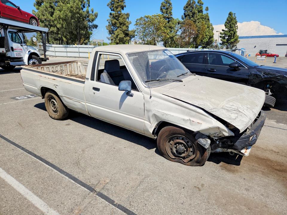 Photo 4 from auction – 1988 TOYOTA PICKUP with VIN JT4RN55A7J0269900