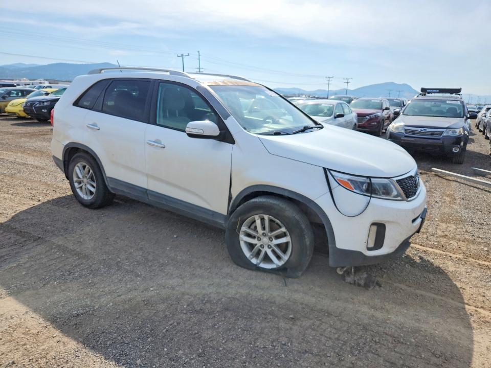 Photo 4 from auction – 2015 KIA SORENTO with VIN 5XYKT4A64FG600467