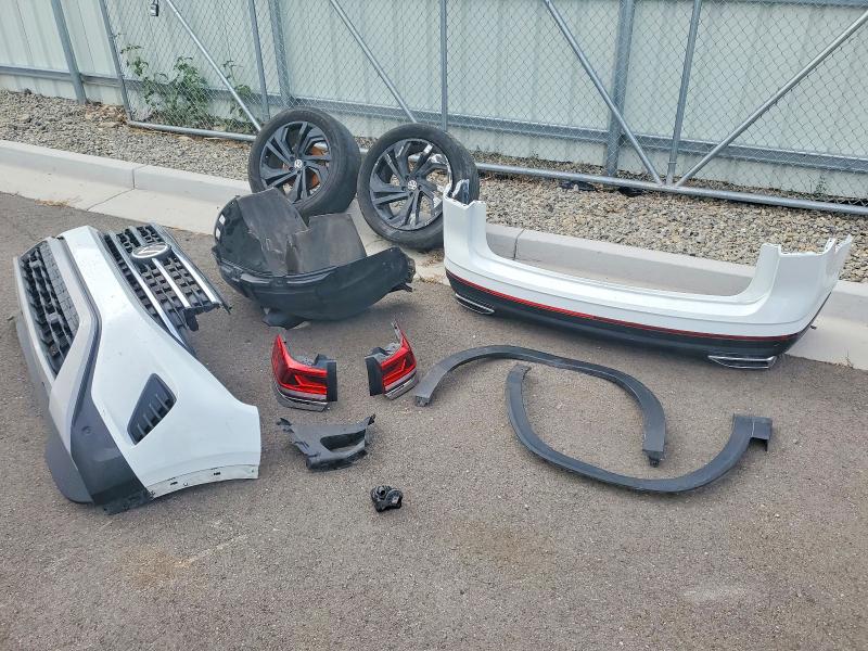 Photo 13 from auction – 2023 VOLKSWAGEN ATLAS with VIN 1V2KP2CA4PC546232