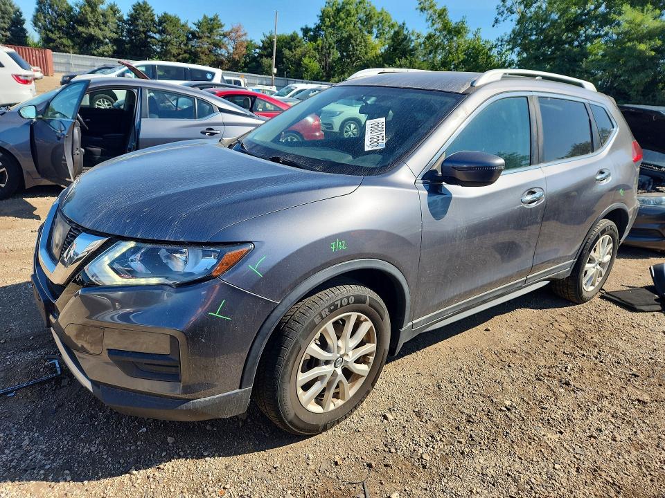 NISSAN ROGUE 2017 with VIN 5N1AT2MV7HC877331 - Photo from auction