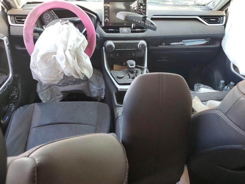 Photo 8 from auction – 2022 TOYOTA RAV4 with VIN 2T3B6RFVXNW033928