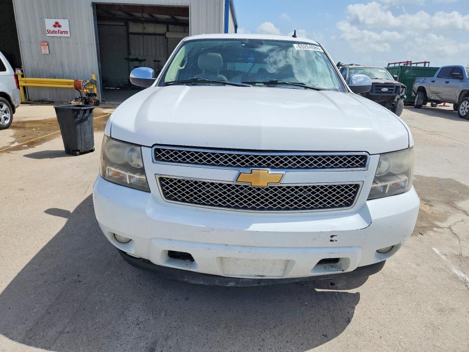 Photo 5 from auction – 2014 CHEVROLET SUBURBAN with VIN 1GNSCKE07ER174517