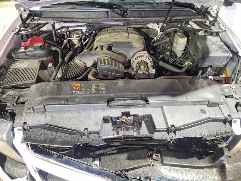 Photo 12 from auction – 2013 CHEVROLET SUBURBAN with VIN 1GNSCJE08DR250092