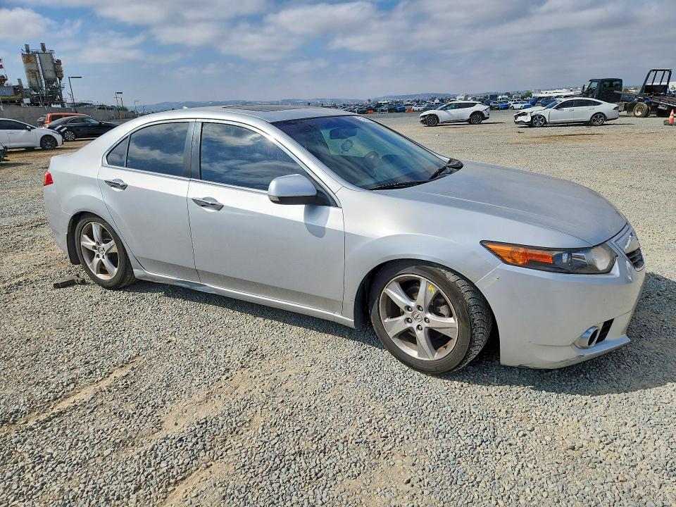 Photo 4 from auction – 2011 ACURA TSX with VIN JH4CU2F6XBC017834