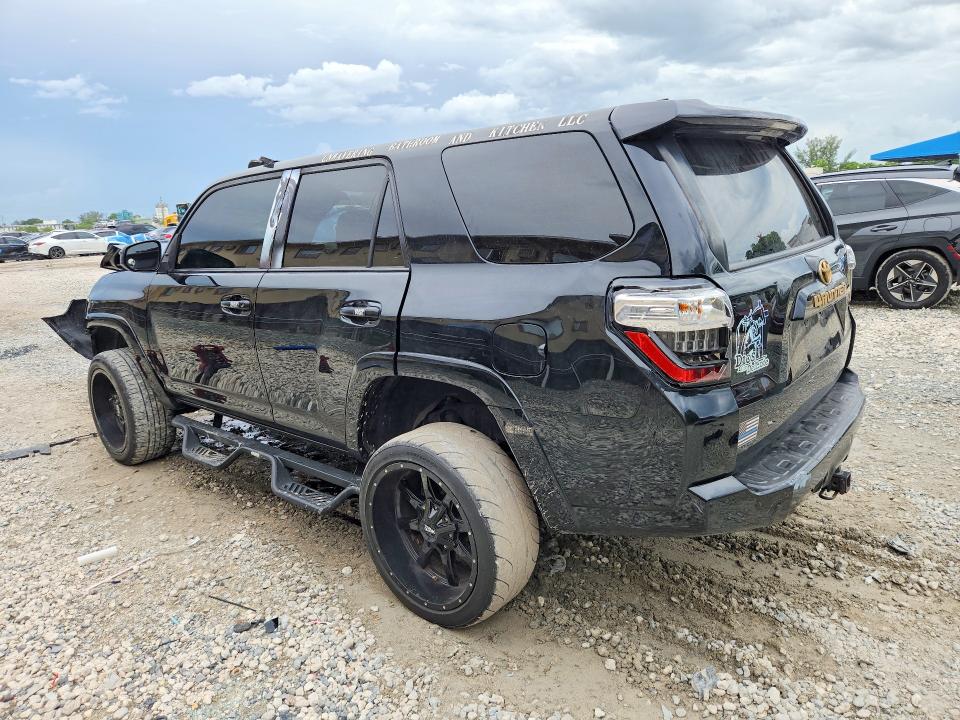Photo 2 from auction – 2019 TOYOTA 4RUNNER with VIN JTEZU5JR4K5202346